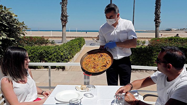 Telediario 1 - El sector turístico pierde más de 300.000 afiliados en julio por la pandemia