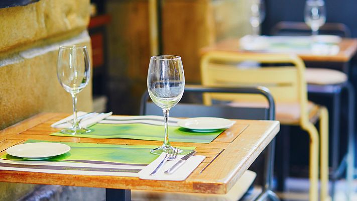 Telediario 1 - Los bares de menú diario se resienten por el teletrabajo