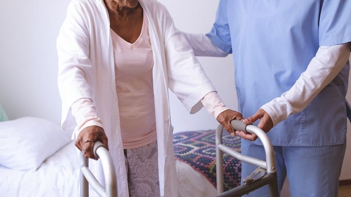 Telediario 1 - Un brote de coronavirus en una residencia de Lugo deja dos muertos y más de 50 positivos