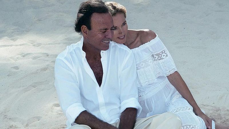 Así está siendo el verano de Julio Iglesias - La mañana | Ver