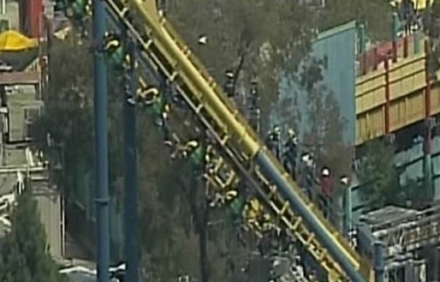  - Colgados a veinte metros