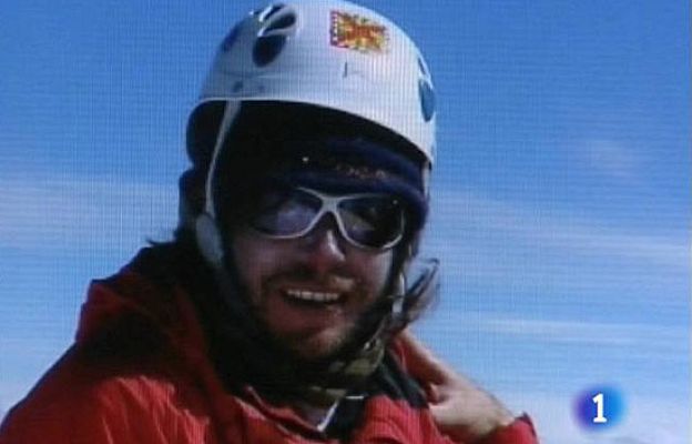  - Desesperado rescate en Pakistán