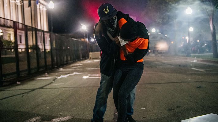 Telediario 1 - Dos muertos en los disturbios contra el racismo en Wisconsin