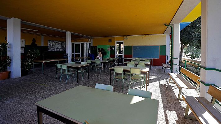 Telediario 1 - CC.AA: Las medidas para la vuelta al cole "llegan tarde"