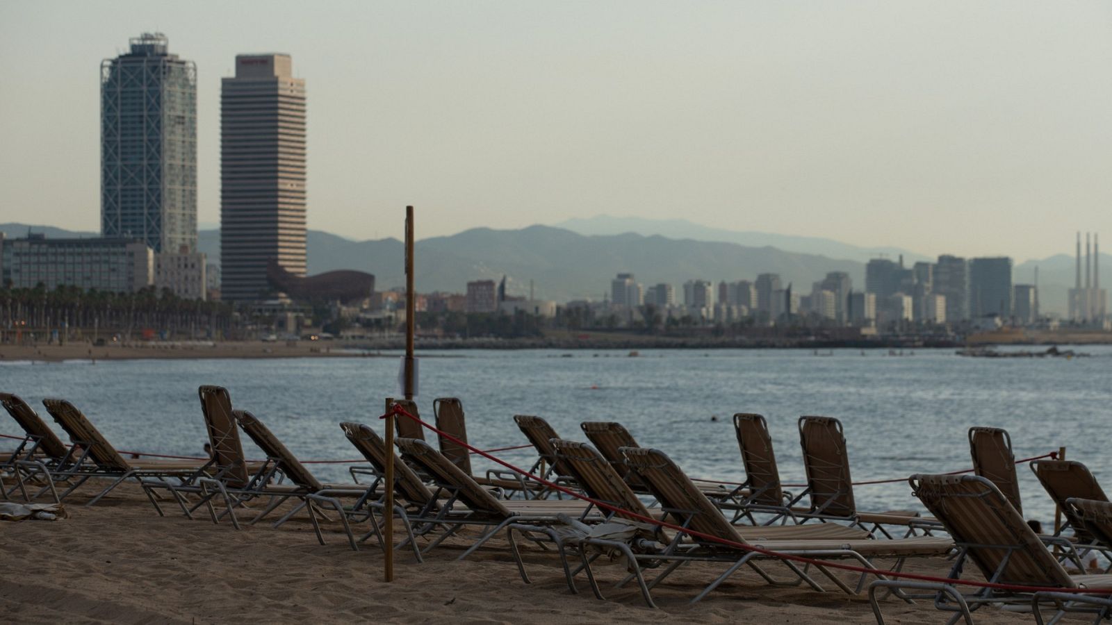 Funcionan las medidas antibotellón en Barcelona impuestas para frenar los contagios de coronavirus