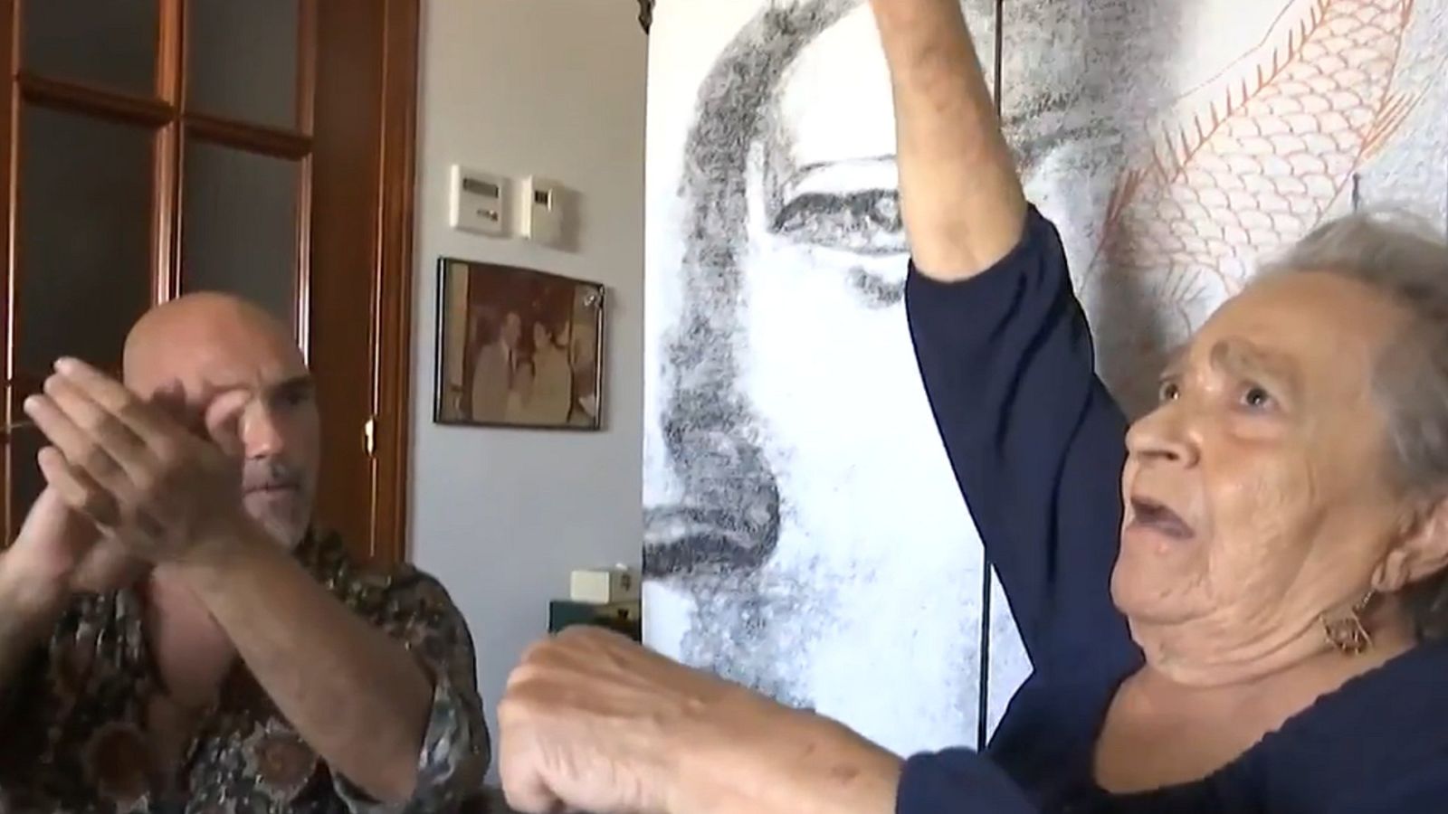 'En mis zapatos': De bailaor a cuidador, por su madre enferma de Alzheimer | Ver