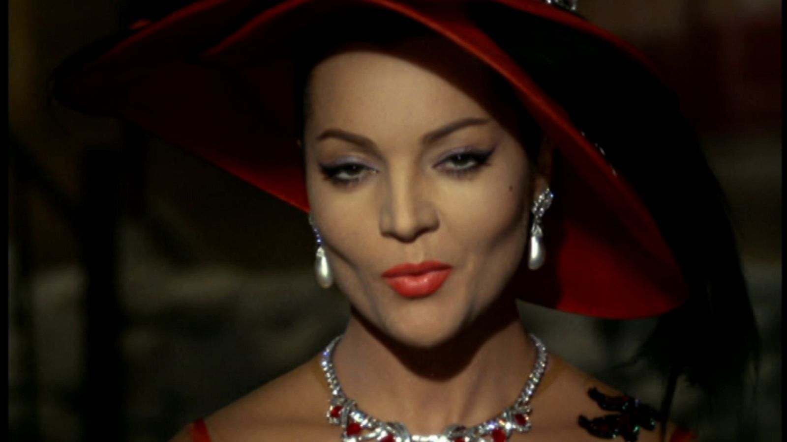 Cine de barrio - La reina del Chantecler (presentación) - ver ahora