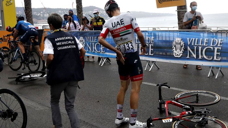 Tour 2020: Los españoles Valls o De la Cruz, entre los peor parados por las caídas de la etapa 1 | Ver