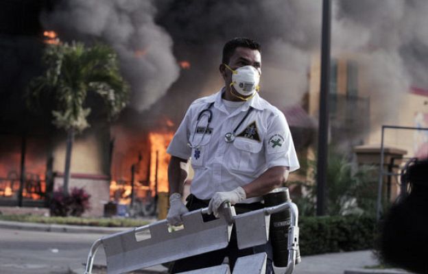 Telediario 1 - Telediario en 4' - 12/08/09