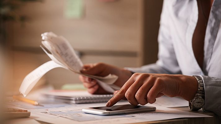 Telediario 1 - Los autónomos vuelven a pagar cuotas