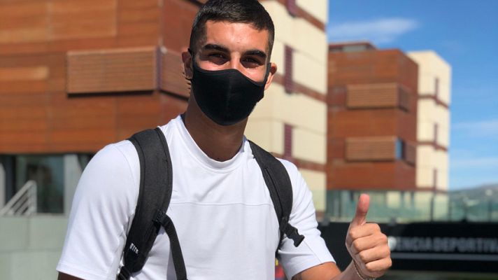 Telediario 1 - La renovada España de Luis Enrique se concentra en una 'burbuja' en Las  Rozas