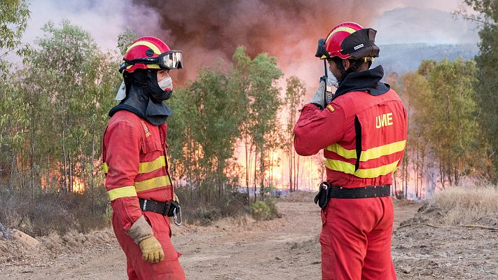 Telediario 1 - Más de 3.000 vecinos vuelven a casa tras seis días de lucha contra el fuego en Huelva