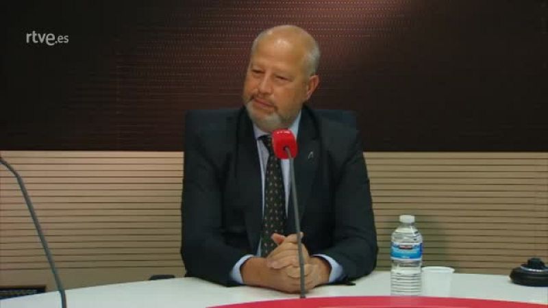 Entrevista en RNE a Javier Imbroda, Consejero de Educación y Deportes de la Junta de Andalucía | Ver