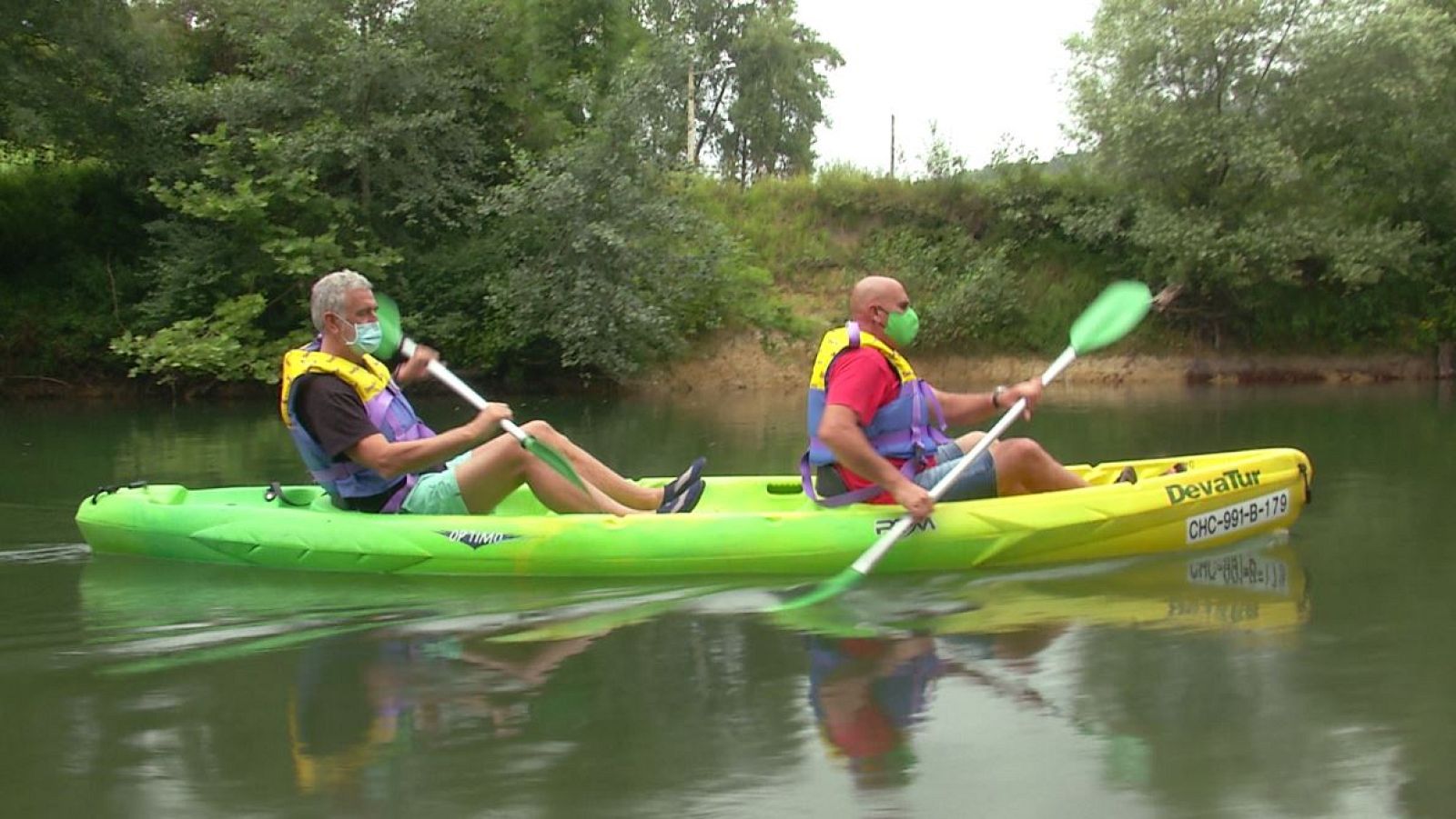 Descenso del río Deva: en canoa, cuesta abajo y sin frenos
