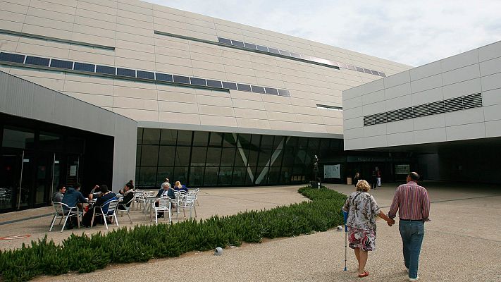 Telediario 1 - Detectado un brote de COVID-19 en el Hospital Sant Joan de Reus que afecta a 26 pacientes