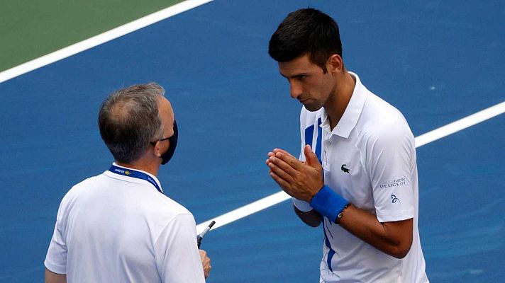 Telediario 1 - Djokovic pide perdón por el pelotazo a jueza del US Open