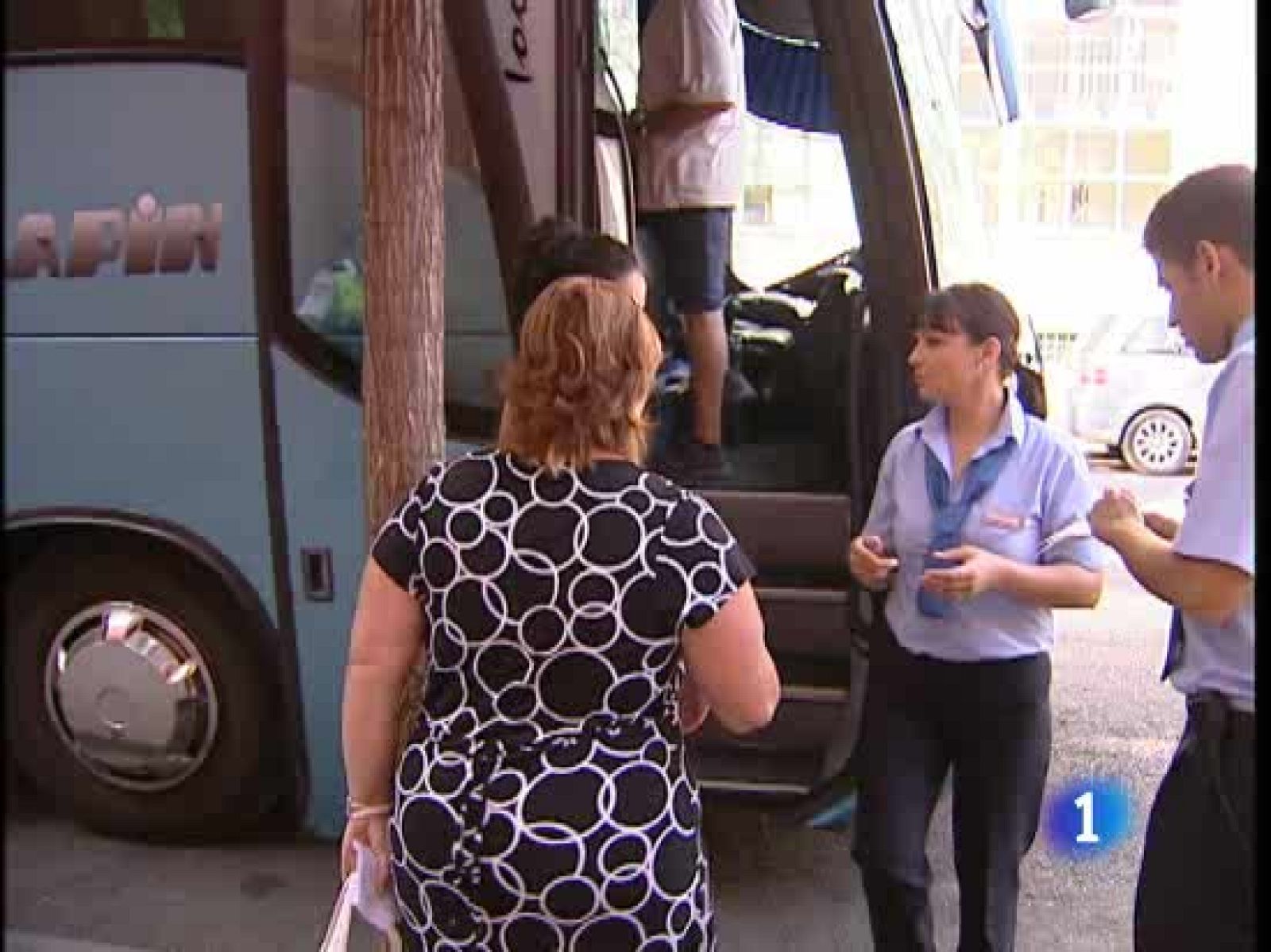 Desde primera hora de la tarde el Ave Madrid-Sevilla-Málaga circula por las dos vías del tramo averiado por las lluvias en Toledo, aunque con retrasos porque los trenes solo pueden circular a 30 kilómetros por hora en esa zona.