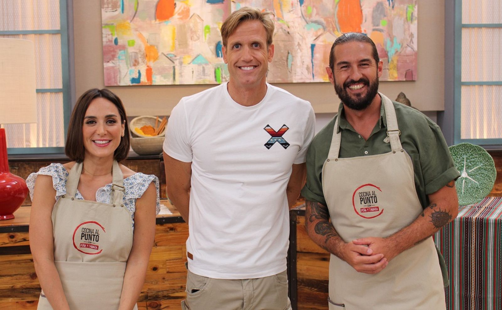 El presentador Óscar Martínez visita 'Cocina al Punto' | Ver