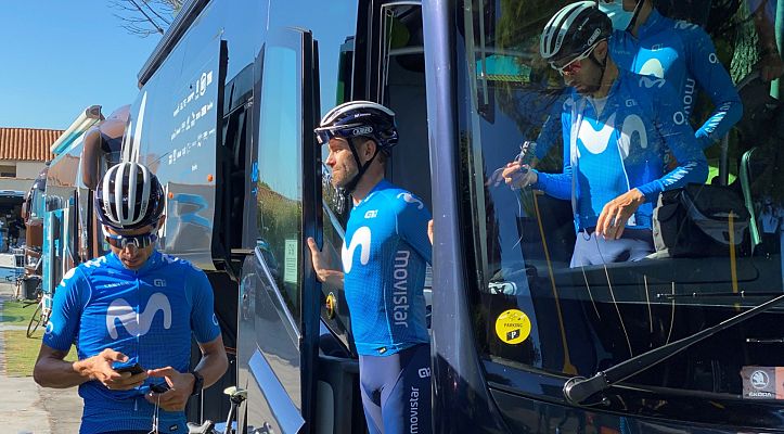 Tour de Francia - Los ciclistas del Movistar superan los test PCR y siguen en el Tour