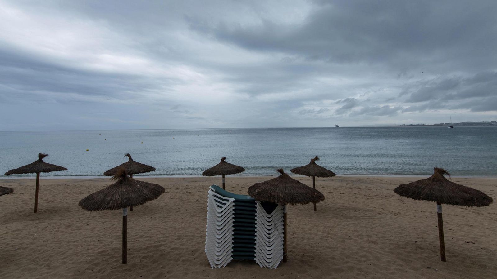 Chubascos y tormentas localmente fuertes en Baleares - Ver ahora
