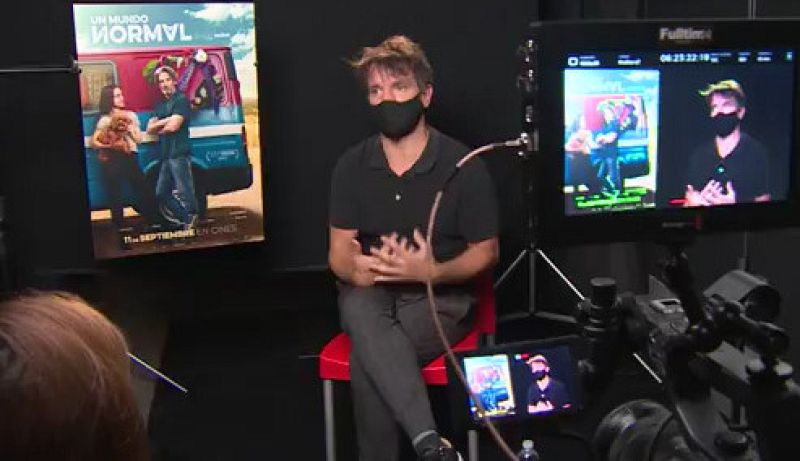 Achero Mañas vuelve al cine con 'Un mundo normal' | Ver