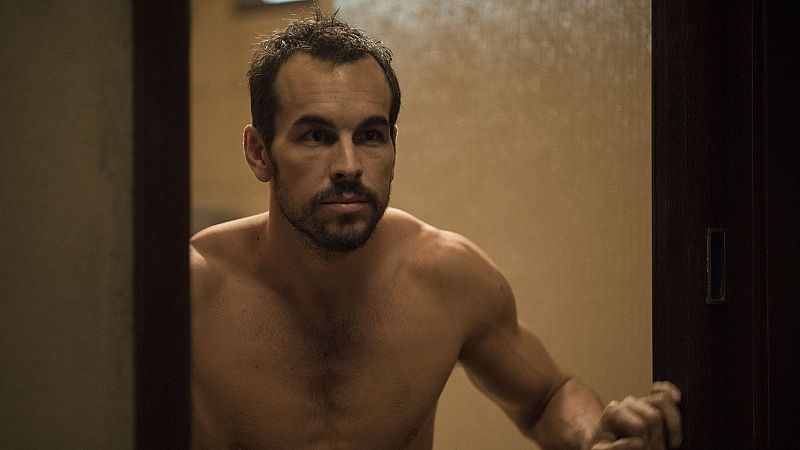 Mario Casas nos muestra su cara más siniestra en 'El practicante'