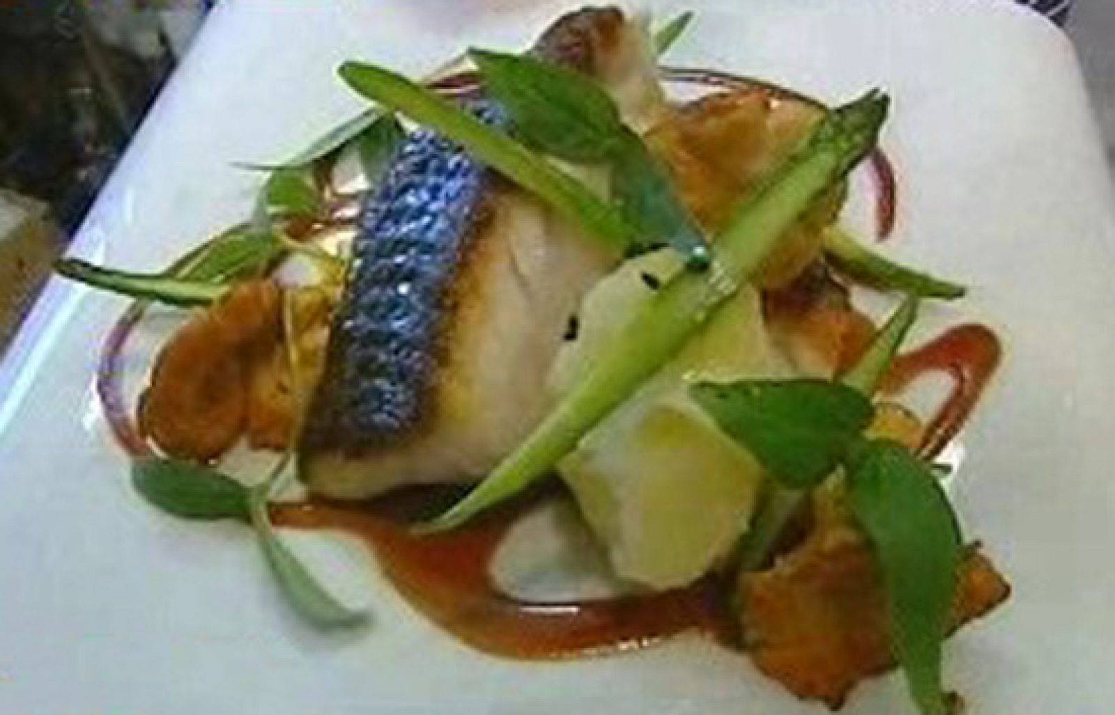 España Directo - Lubina con salsa de pollo - RTVE Cocina | Ver