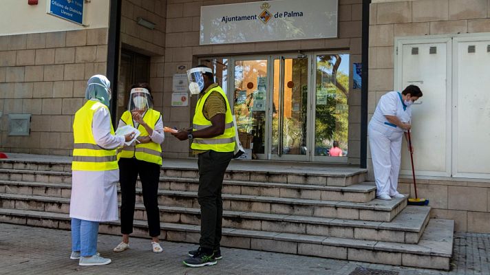 Telediario 1 - El ritmo de contagios de coronavirus se estabiliza, mientras crece la incertidumbre por la vuelta al cole y al trabajo