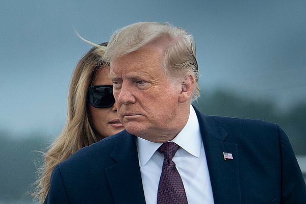 Telediario 1 - Trump señala a España por los contagios e Illa le responde que "no dé lecciones"