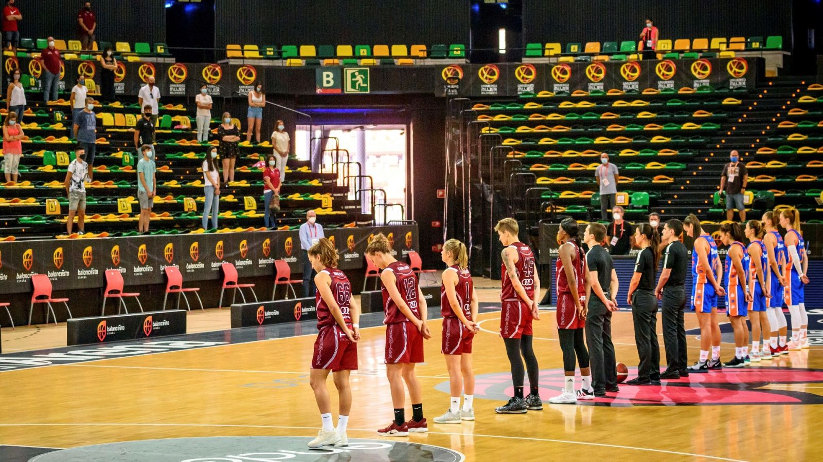 Baloncesto - Supercopa femenina 1ª semifinal: Lointek Gernika - Valencia Basket - ver ahora