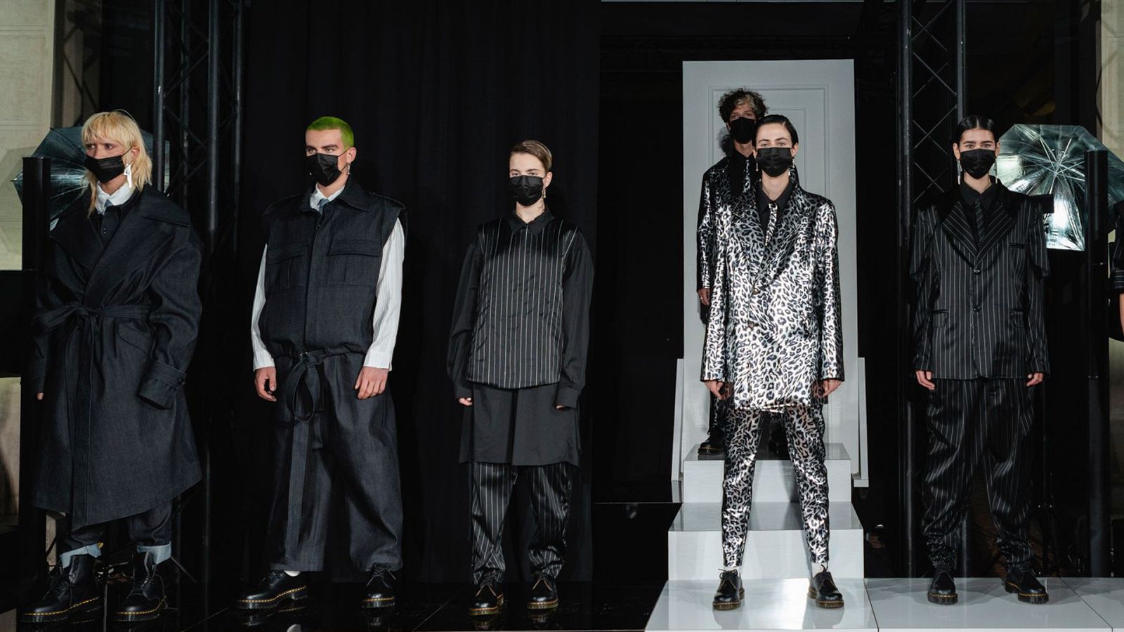 Desfile de 44 Studio | Ver