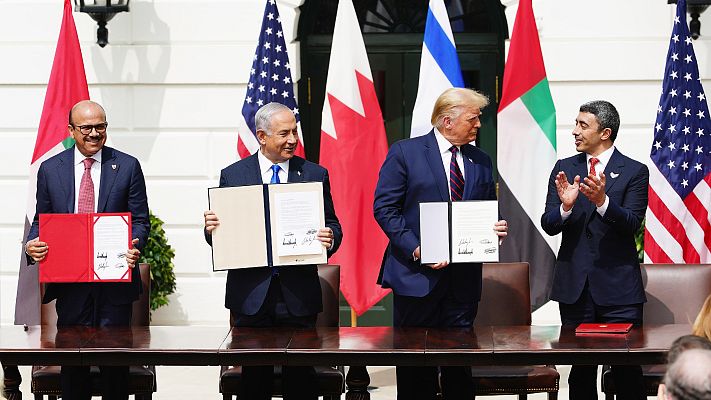 Telediario 1 - Emiratos Árabes y Baréin firman un acuerdo para normalizar relaciones con Israel