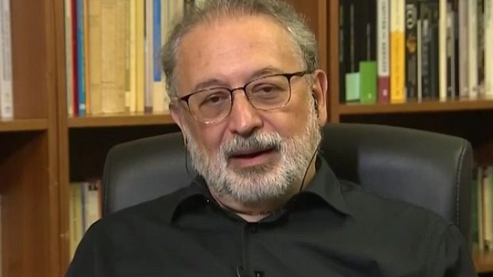 Telediario 1 - Daniel López-Acuña, exdirector de crisis de la OMS: "Este verano en el que se vivió como si no existiese el virus está teniendo sus consecuencias ahora"