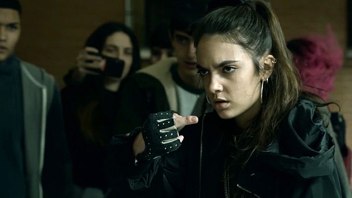 HIT - HIT presencia la primera pelea en el Anne Frank