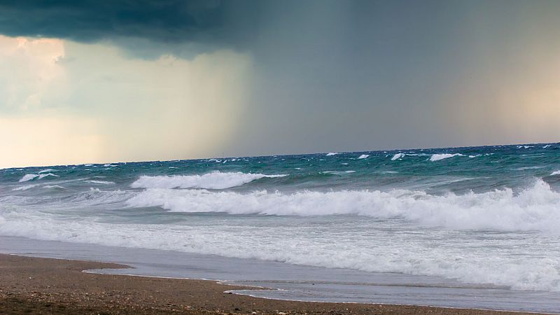 Precipitaciones en el interior peninsular y litoral andaluz - Ver ahora