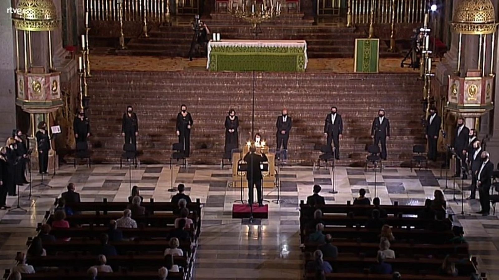 Los conciertos de La 2 - Coro RTVE: Basílica Monasterio El Escorial - ver ahora