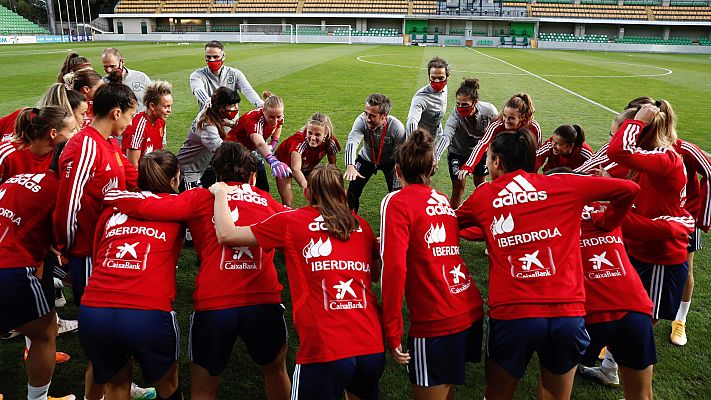 Telediario 1 - La selección femenina se enfrenta por primera vez a Moldavia