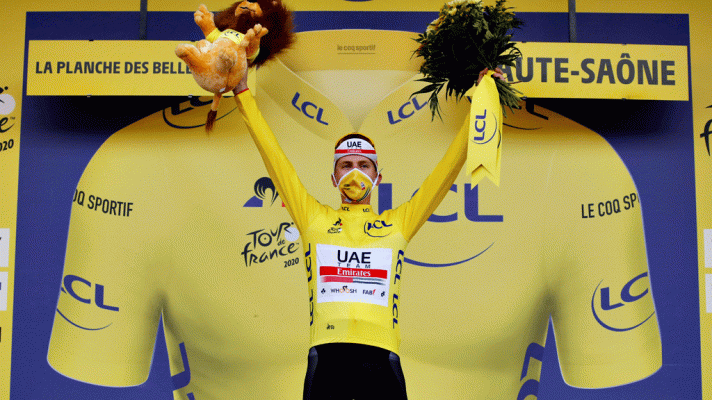 Tour de Francia - Tour 2020 | Tadej Pogacar sube al podio para llevarse hasta tres maillots (general, montaña y joven)