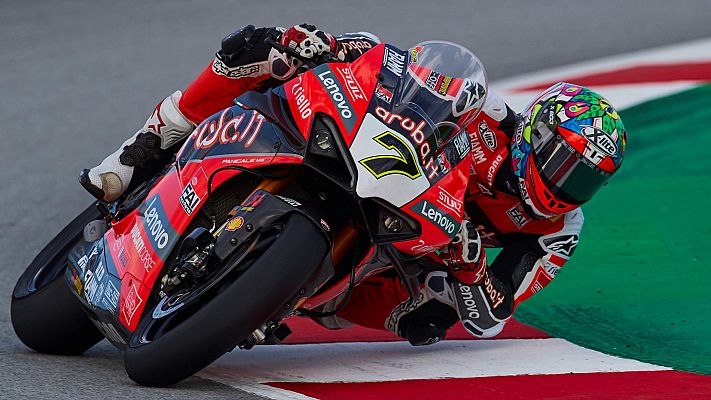  - Davies gana su primera carrera de la temporada; Rea, más líder