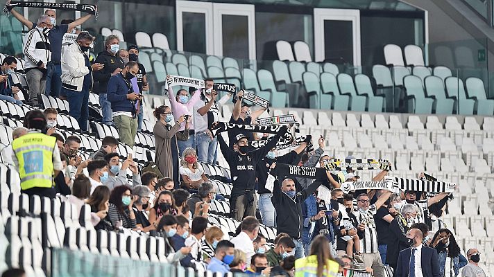 Telediario 1 - El fútbol vuelve con público en Italia