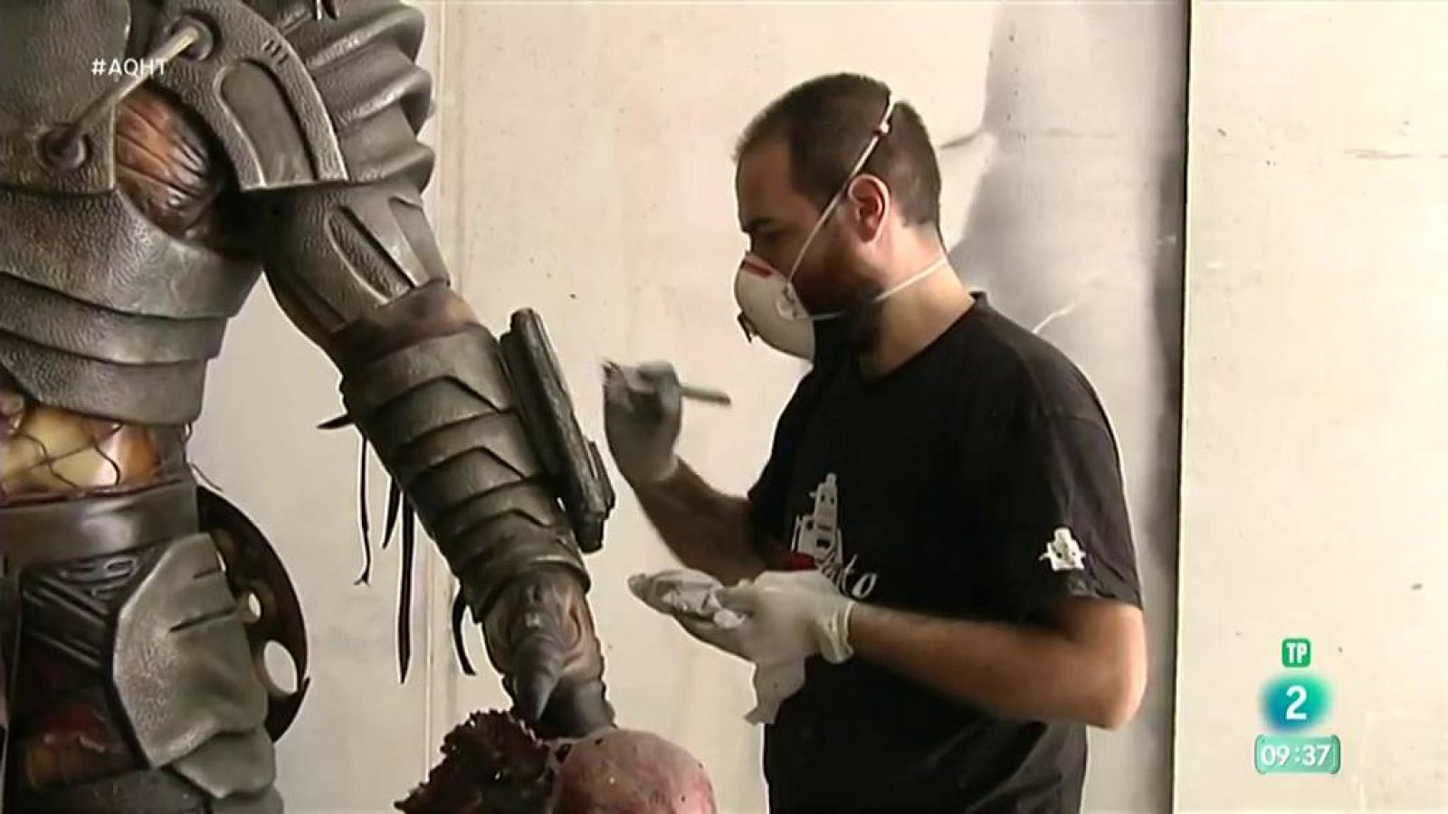 Trabajar en un taller de escenografía en tiempos covid - Aquí hay trabajo | Ver