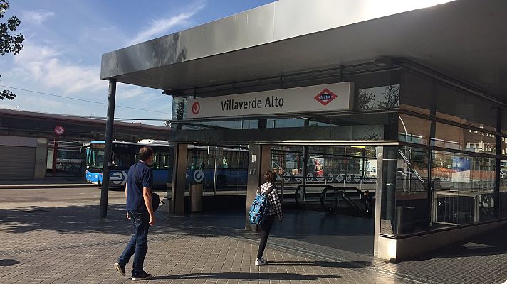 Telediario 1 - Refuerzo de los transportes y más control de aforo en las zonas restringidas de Madrid