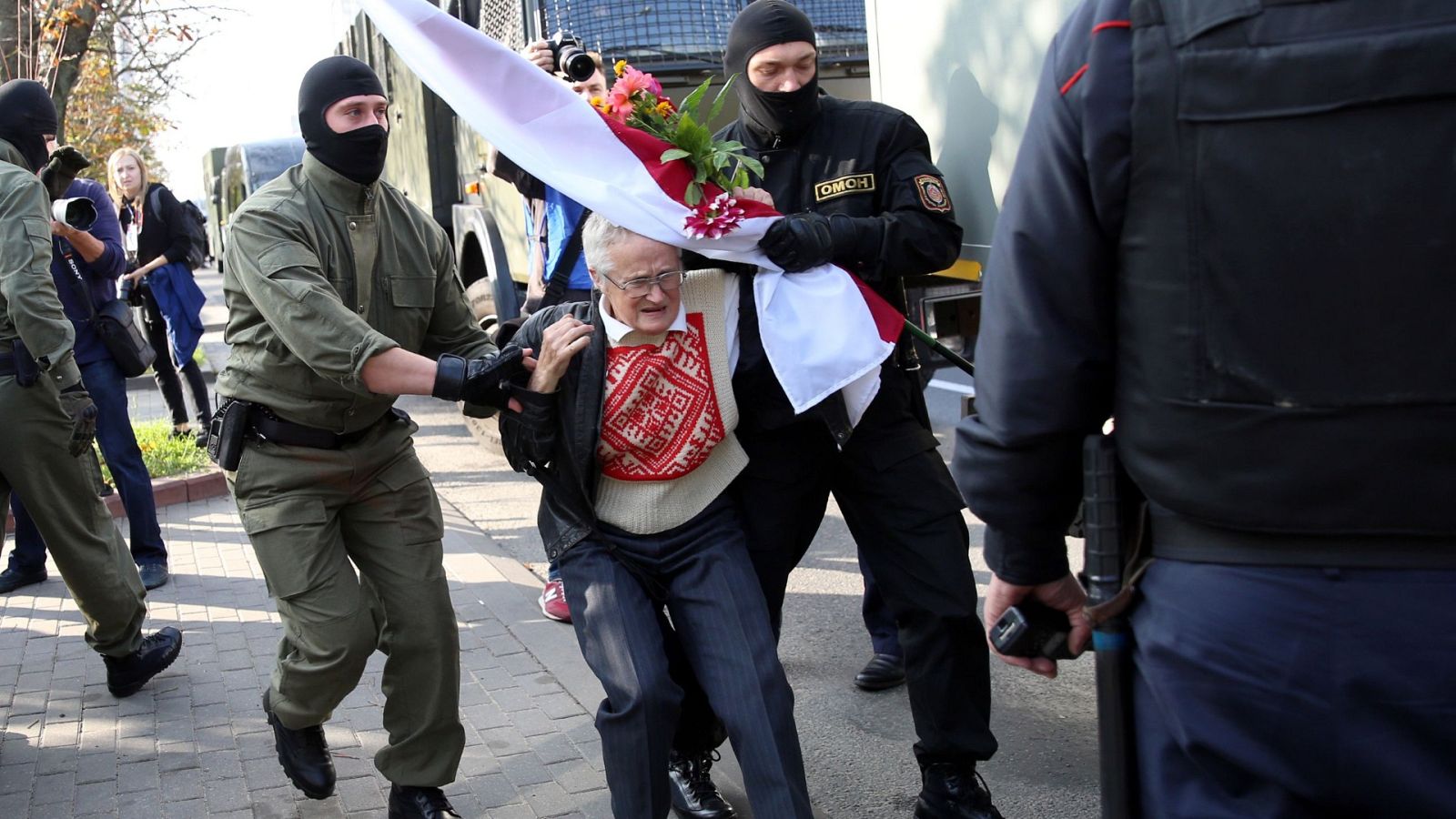 Nina Bahinskaya, la bisabuela que desafía a Lukashenko en Bielorrusia