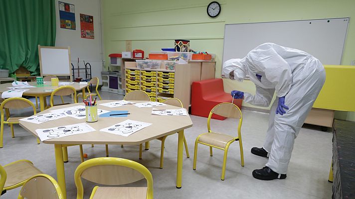 Telediario 1 - Restricciones locales contra la COVID-19 en Francia