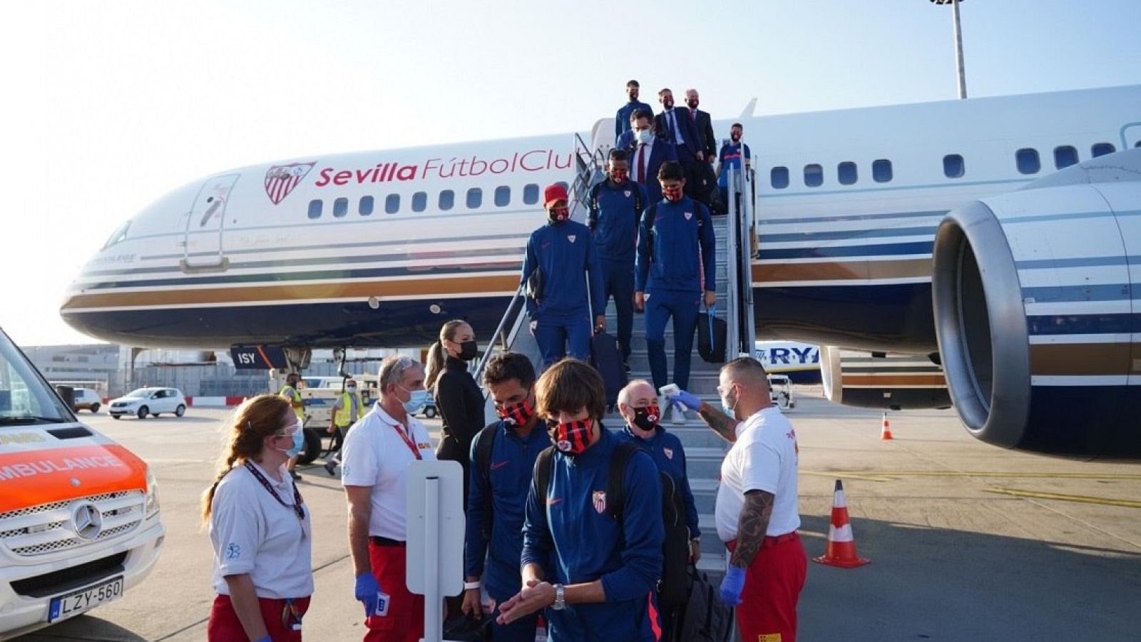 El Sevilla ya prepara la Supercopa en Budapest