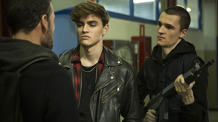 HIT - Capítulo 2: La consulta