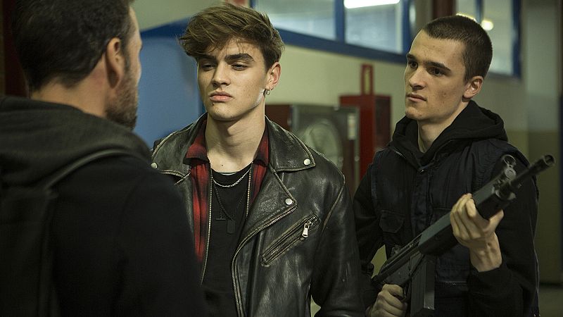 HIT - Capítulo 2: La consulta