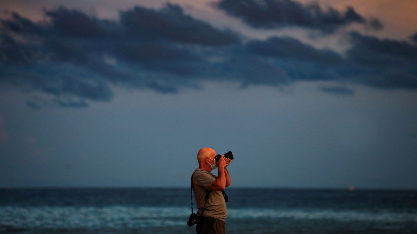 Diez comunidades están en alerta por vientos fuertes, lluvia y oleaje
