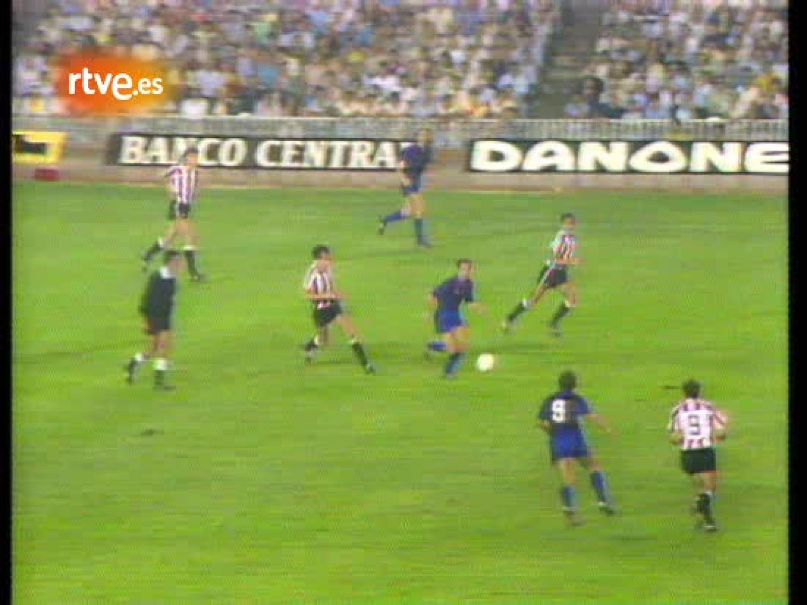 Maradona sólo jugó diez minutos de Supercopa | Ver