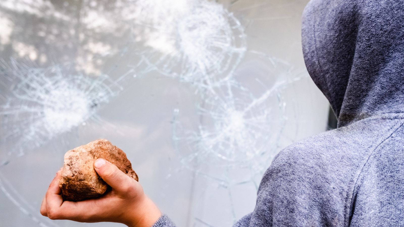 Oleada de actos vandálicos protagonizados por jóvenes